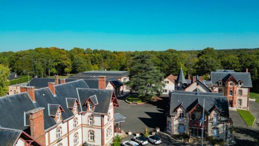 Hotel-Restaurant Domaine De La Grande Garenne Neuvy-sur-Barangeon Luaran gambar