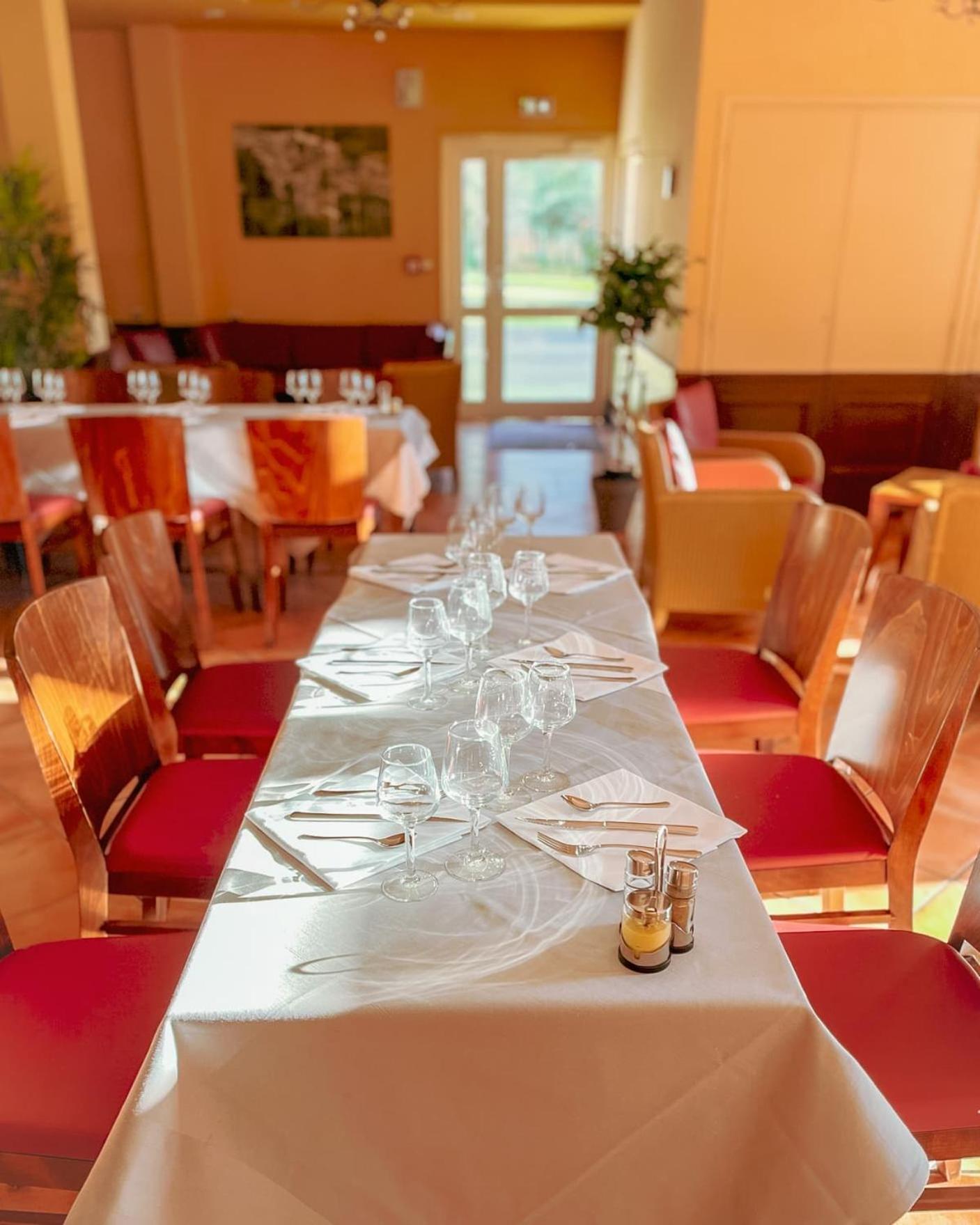 Hotel-Restaurant Domaine De La Grande Garenne Neuvy-sur-Barangeon Luaran gambar